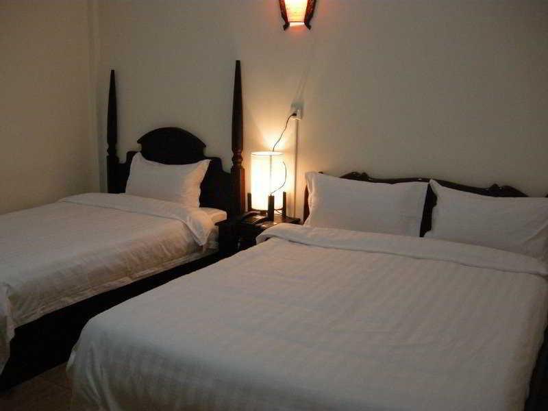 Trasak Pa-Em Hotel & Restaurant Phnom Penh Habitación foto